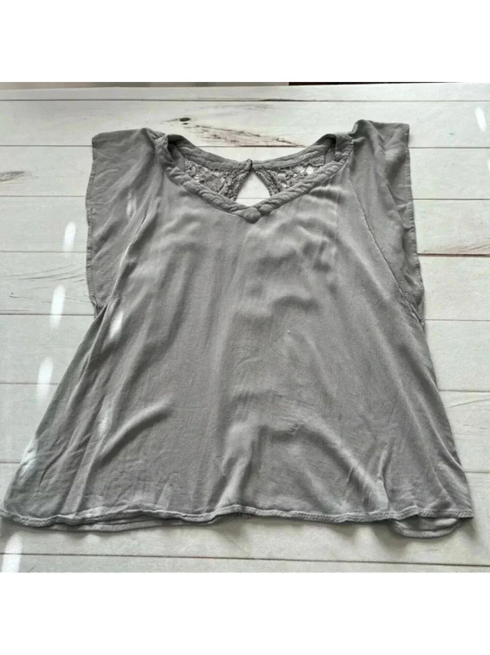 Torrid women exclusive of lace trim gray top size 1 - Picture 10 of 10
